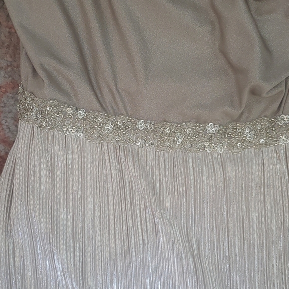 Tahari Dress - Picture 4 of 7